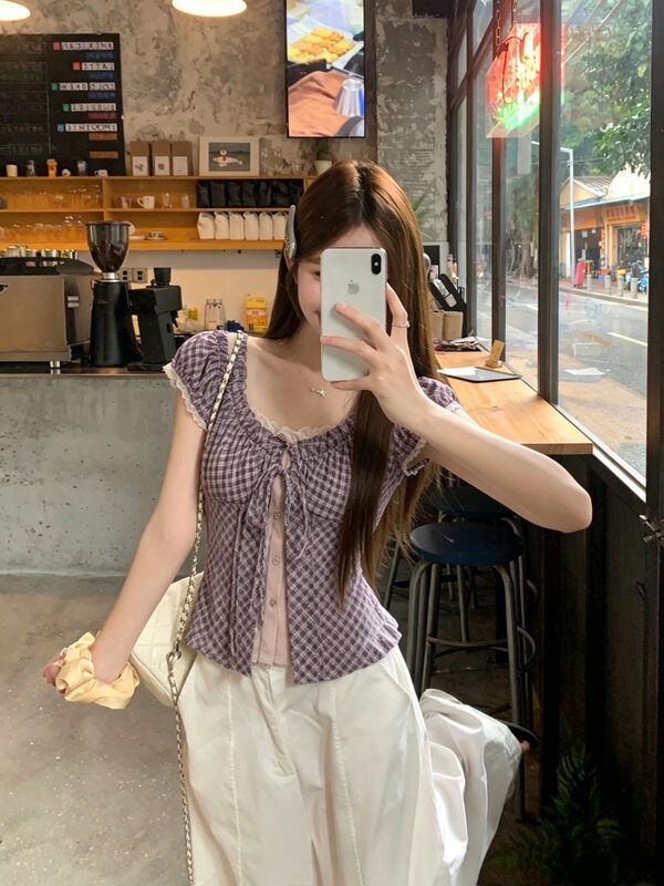 High-End Faux Two-Piece Lace-Up Short-Sleeve Shirt for Women, Summer 2026 New Style, Slim-Fit Short Top with Elegant Color-Blocking Design