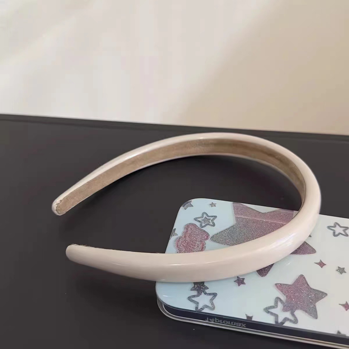 Estilo coreano de la niña correa de cuero correa de cabeza alta correa de cabeza dulce primavera y verano correa de cabello adornamiento al por mayor