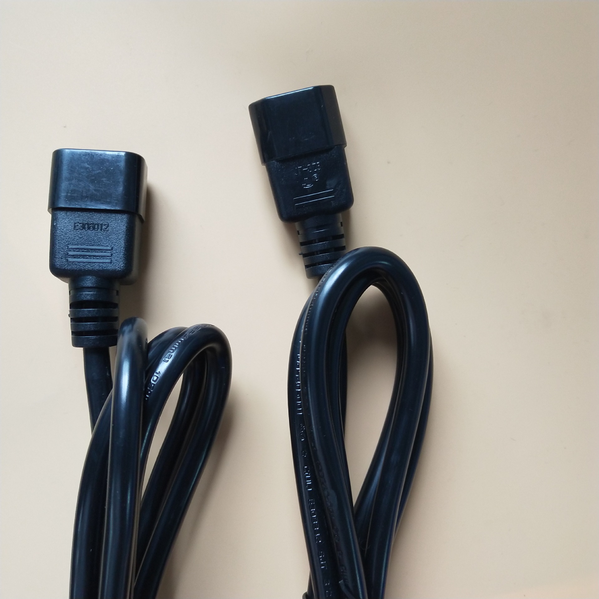 供应欧标C14C13品字尾电源线 H05VV-F 3*1.0平方纯铜芯电线电缆