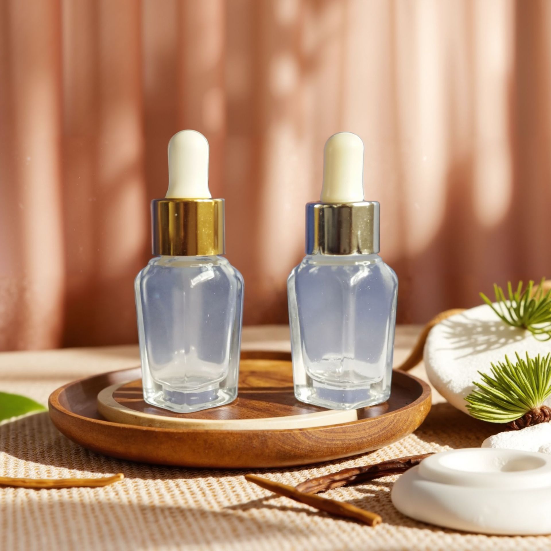 厂家现货供应10ml方型精油瓶 化妆品玻璃瓶