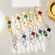 欧美时尚四叶花钛钢手镯女ins不掉色百搭开口不锈钢手环厂家批发