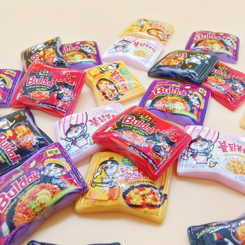 Cross-border Mini Scene Decoration Simulation South Korea Turkey Instant Noodles Instant Noodles diy Resin Accessories Miniature snack bag