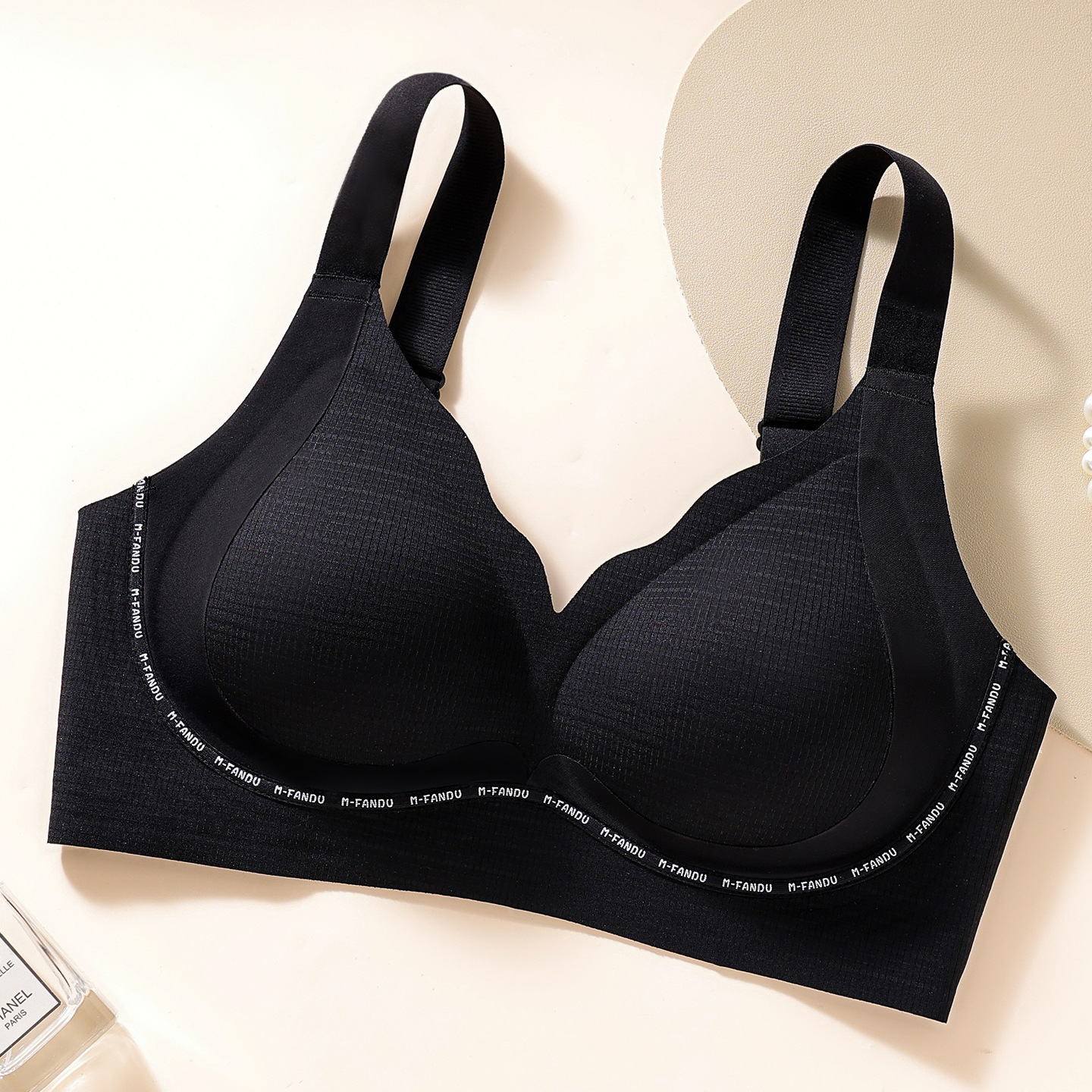 BH mit großen Cups, dünner, nahtloser Stoff für große und kleine Brüste_voghion.com