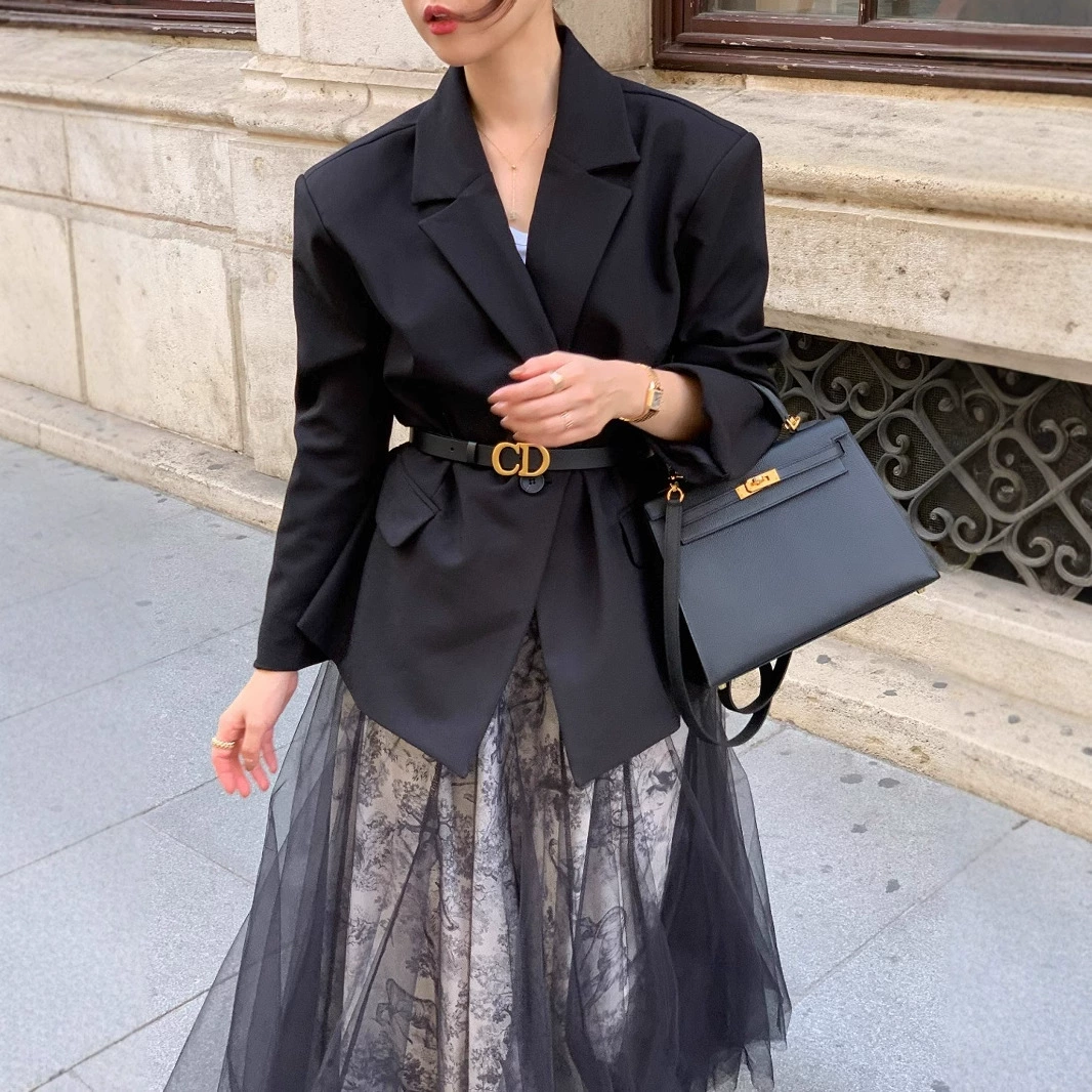 Французский ретро темперамент маленький ароматный костюм черный пиджак с поясом цвета сетки юбка-юбка модный костюм