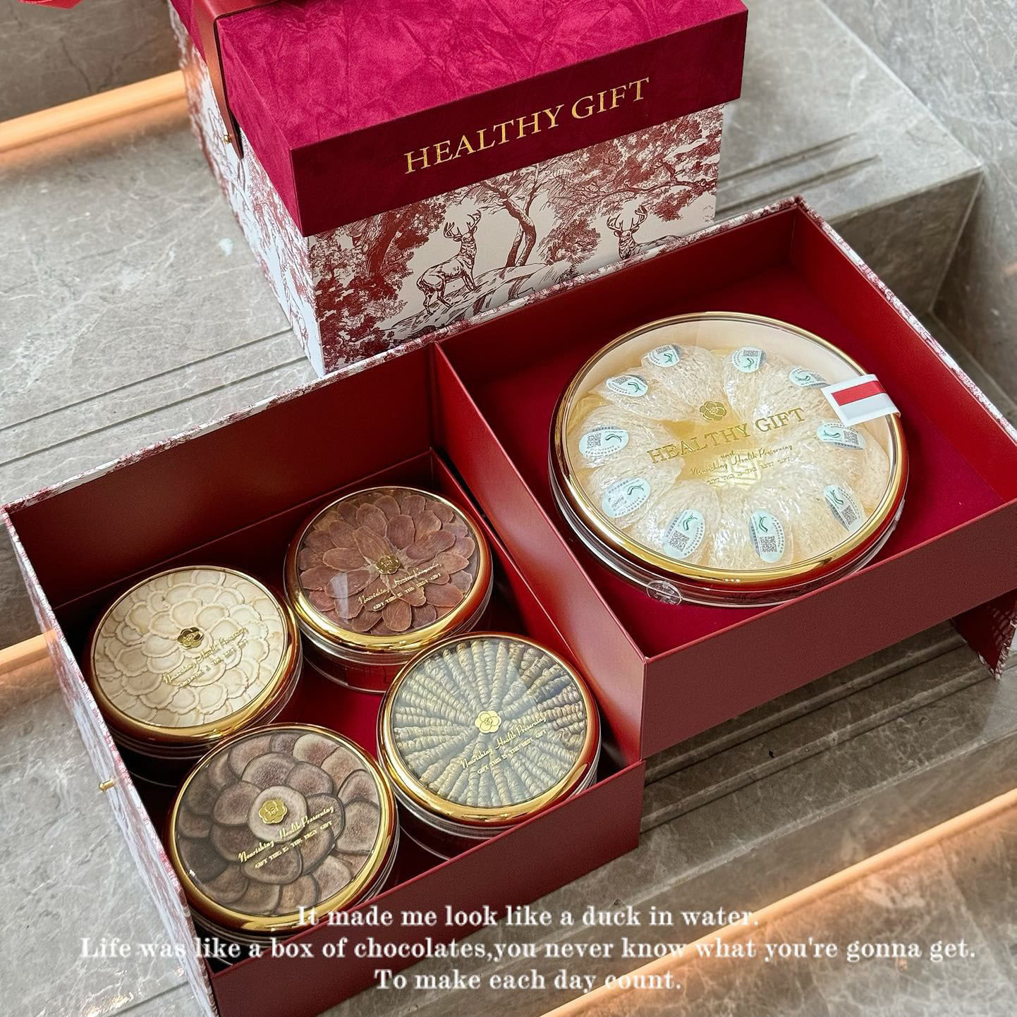 Red Velvet Eight Treasure Gift Box American Ginseng Dendrobium Red Ginseng Deer Antler Reishi Tangerine Peel 190g specifications
