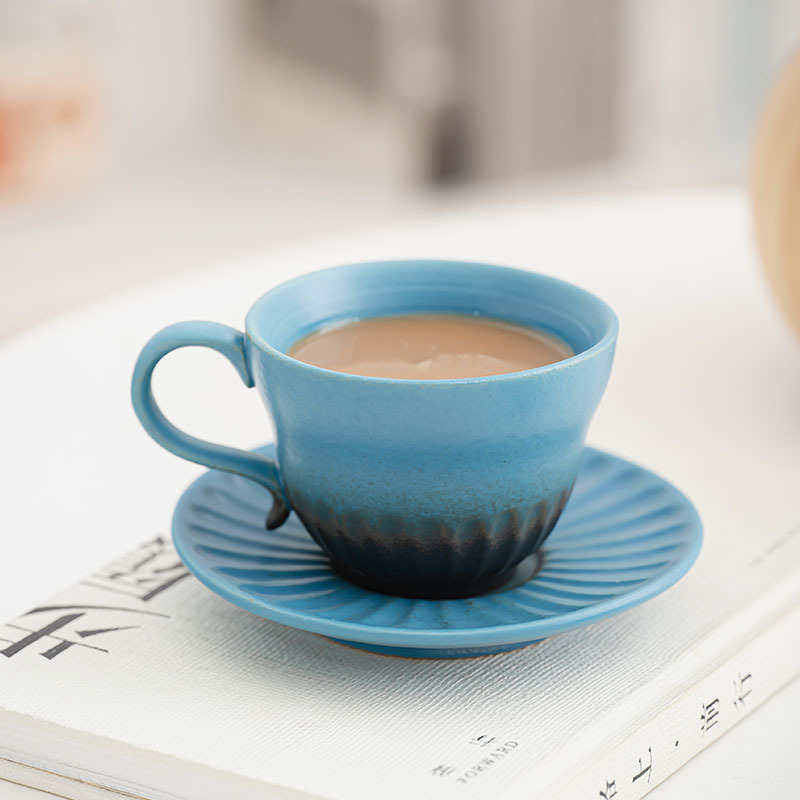 Taza de café de cerámica nórdica plato de alto valor de té de la tarde taza de café espresso italiana de alta calidad exquisita taza para el hogar