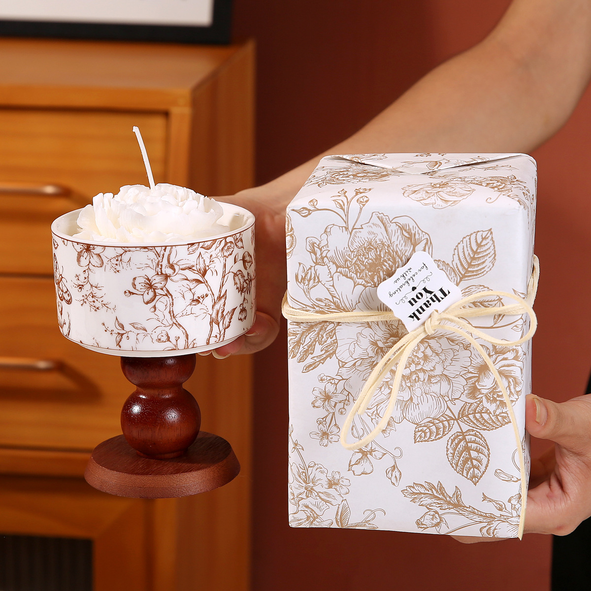 Bougie parfumée française élégante avec diffuseur en bois déco_voghion.com