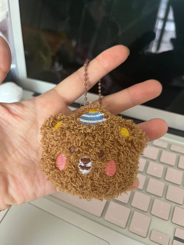 ネットで話題のチェリーパピーぬいぐるみキーホルダー、飾り、靴や服のアクセサリー、ブローチ、ペンダント|undefined