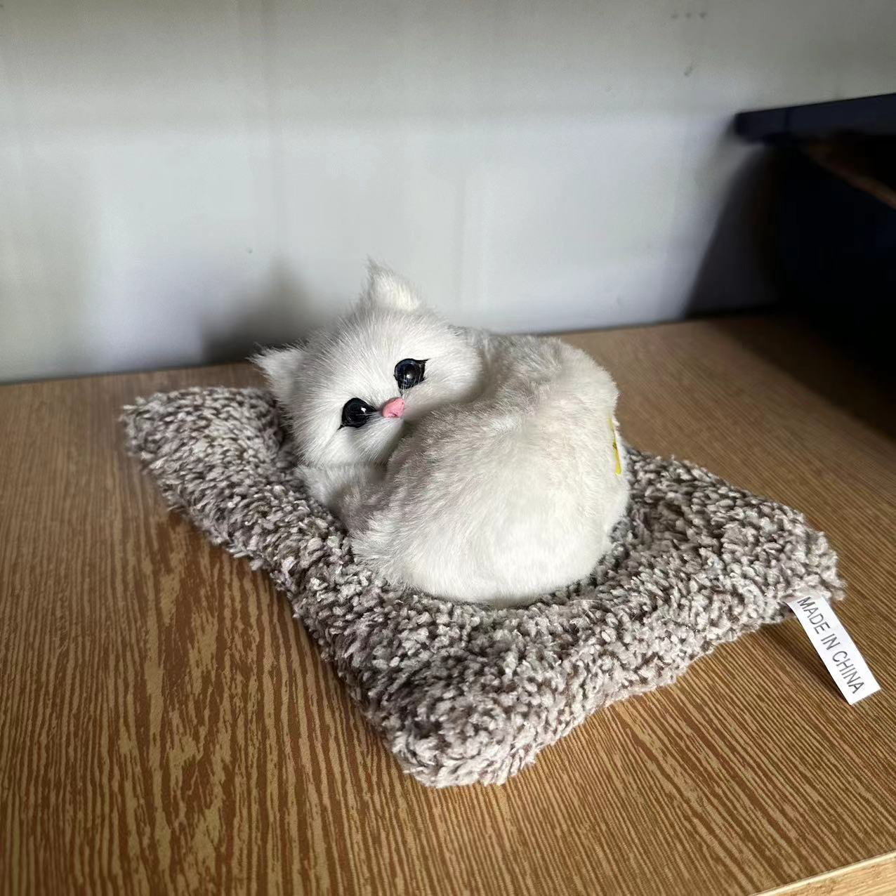 Fábrica de cabello recto imitación de carbón de bambú adornos de automóviles ojos abiertos adornos de interiores familiares para enviar regalos de aire purificado