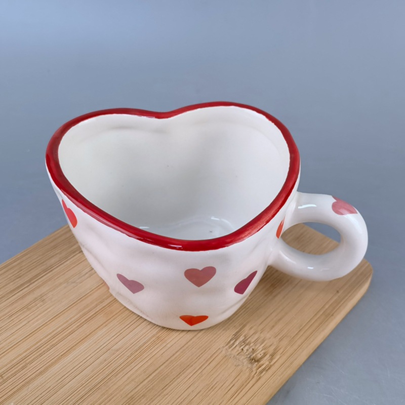 Taza de café hecha a mano, taza de cerámica linda pintada a mano, taza de té de la tarde de alto valor para el hogar, taza de agua, taza de corazón de niña creativa