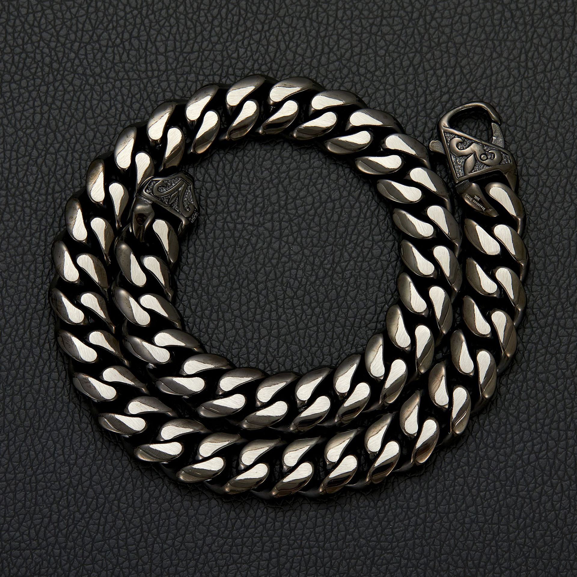 69g Weight Chain Necklace Classification 304 Stainless Steel Chain Material Cuban Link Chain Curb Chain Chain Type 1 Piece Quantity Daily, Street Occasion 304 Stainless Steel Material Geometric Pattern All Seasons Season Men's Gender Polishing Design Hip-Hop, Streetwear Style Hip-Hop Streetwear Geometric 304 Stainless Steel Polishing Men's Chain Necklace Men Chain Necklaces 3