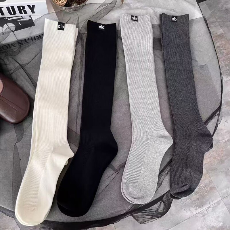 Ins One-Piece Lulu Cloth Label Socks White Boat Socks Women's Spring and Summer Combed Cotton Student Vertical Pattern High Socks