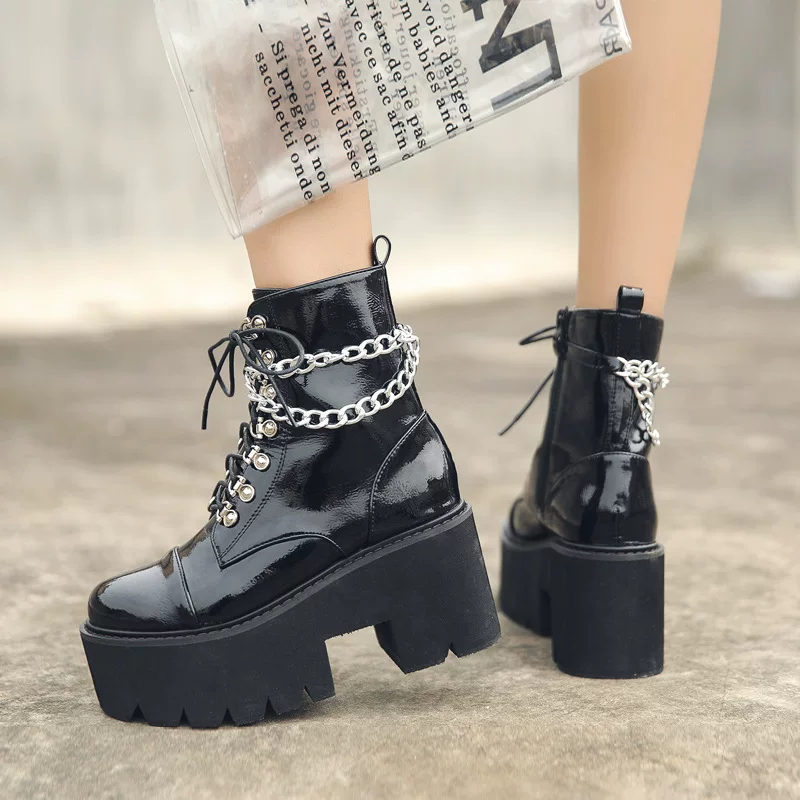 Slope and thick-soled patent leather chain punk short boots female winter 34-43 yards