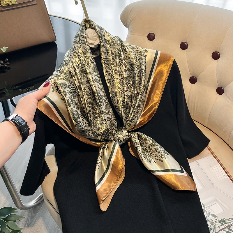 Plant Pattern Women's Elegant Plant Satin Silk Scarf