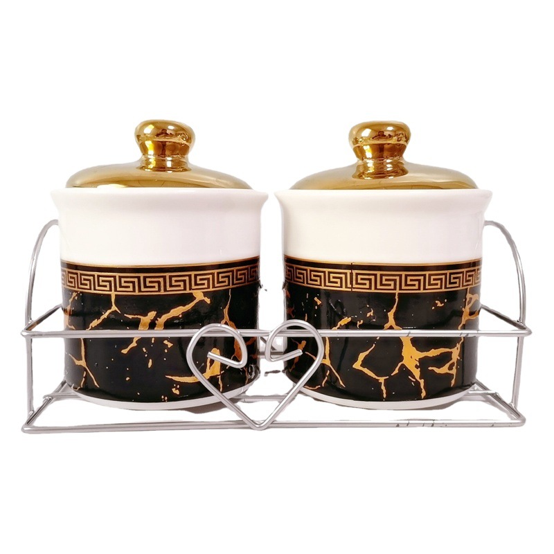 Exportación transfronteriza 2-pack cerámica chapado en oro condimento tarro con estante de hierro cocina condimento botella té tarro Oriente Medio
