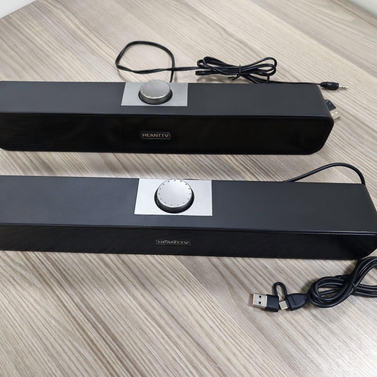 Altavoces Bluetooth portátiles de banda larga sonora en stock, altavoces de computadora transfronterizos USB cableados, entrega de 24 horas