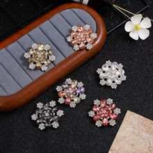 气质甜美水晶雪花胸针高档镶钻V领百搭防走光别针女时尚百搭胸花