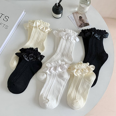 Socks for girls, cute girl silk ribbon lace mid-calf socks spring and summer versatile Japanese Lolita black and white macaroni short socks 