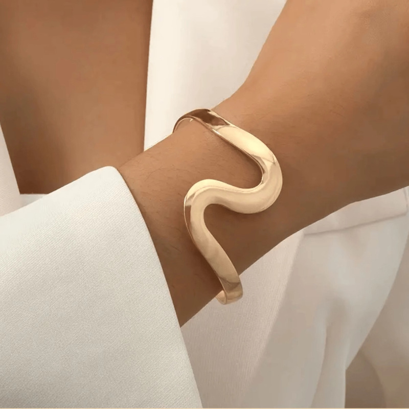 Europa y Estados Unidos plumas transfronterizas hojas bordas abiertas pulsera ligera lujosa alta sensación brazalete punk jeans de moda joyas mujeres image 43