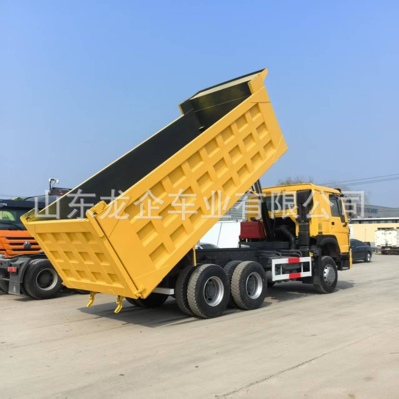 Exporting to Central Asia and Africa, Howo Rear Eight-Wheel Engineering Vehicle, Sinotruk Howo 6*4 Dump Truck Factory