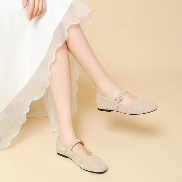 Square-Toe Flat-Soled Knitted Mary Jane Shoes with One Strap, Fly-Knit Mesh Breathable Slip-On Large Size Women's Shoes for Export