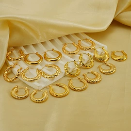 耳环;项链;戒指