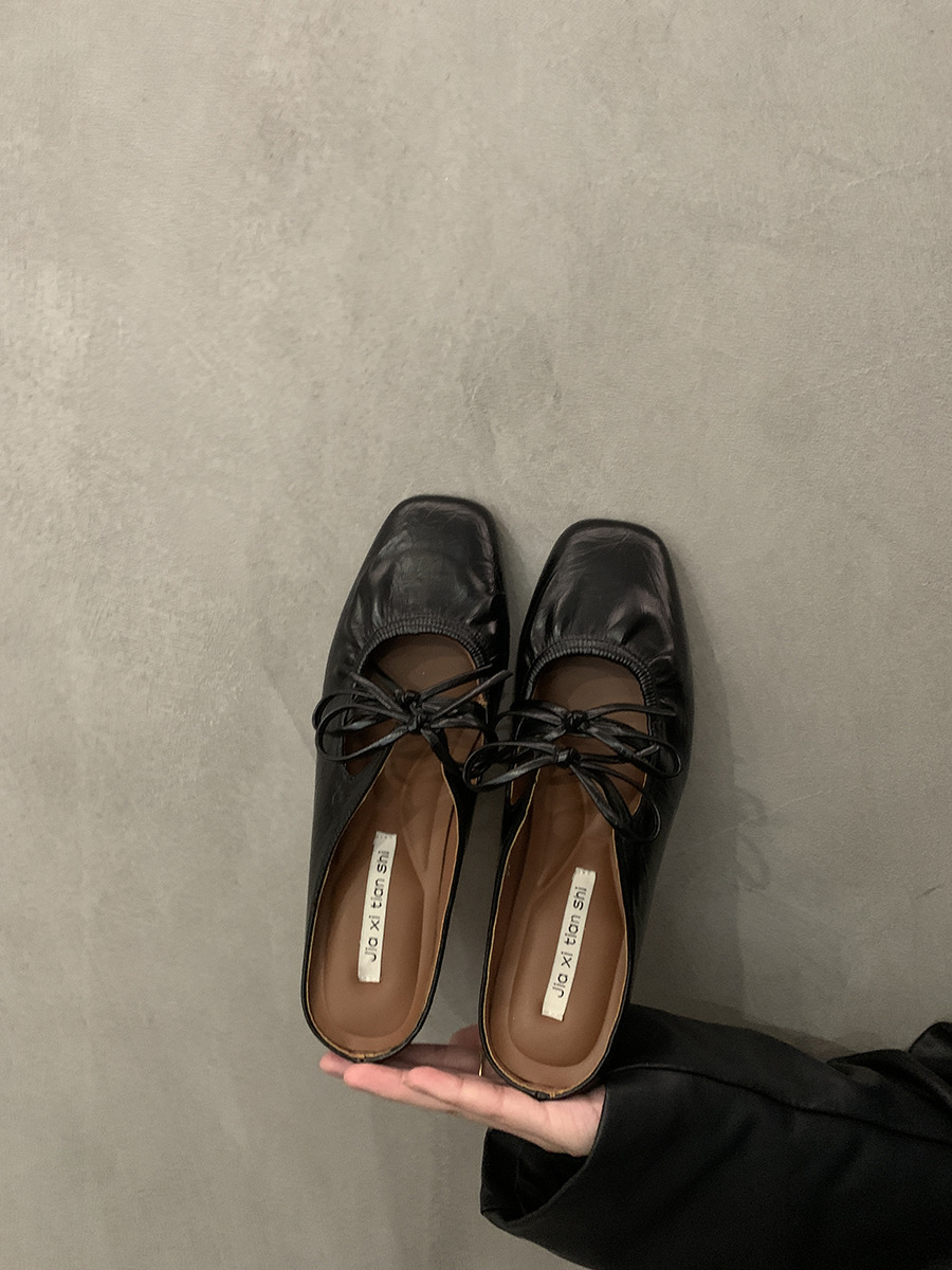 Inner realce bowknot plateado puntera medio arrastre zapatos de mujer moda exterior 2025 nuevas sandalias Mary Jane de verano