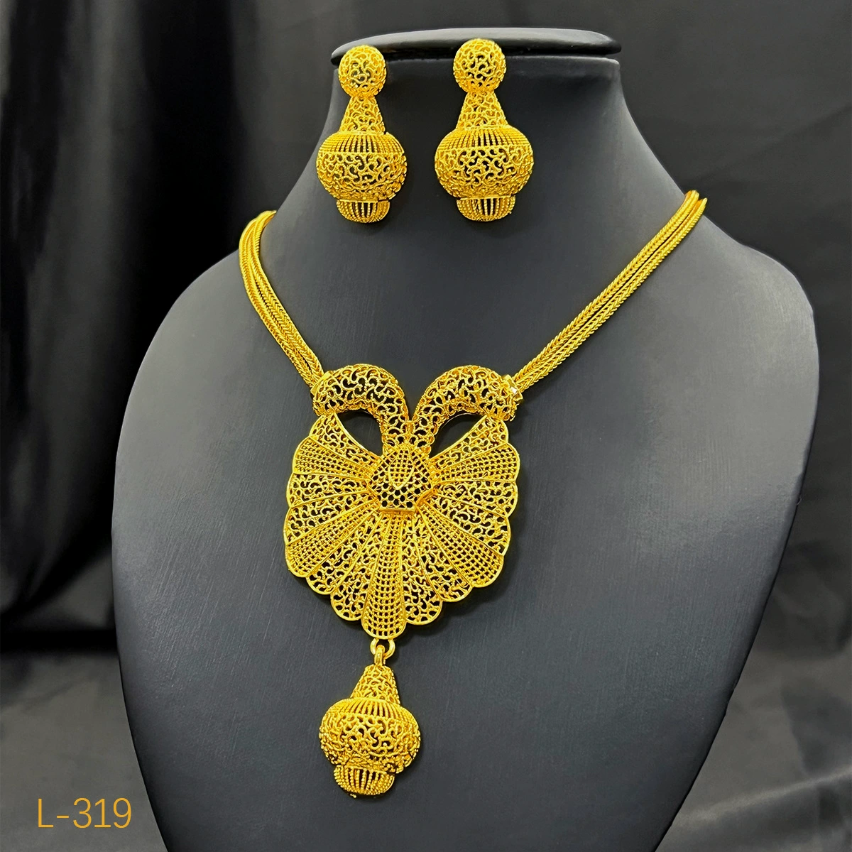  Ethnic jewelry from Yunnan province, accessory for bride, necklace and earrings, ethnic style, 24 carat white gold
