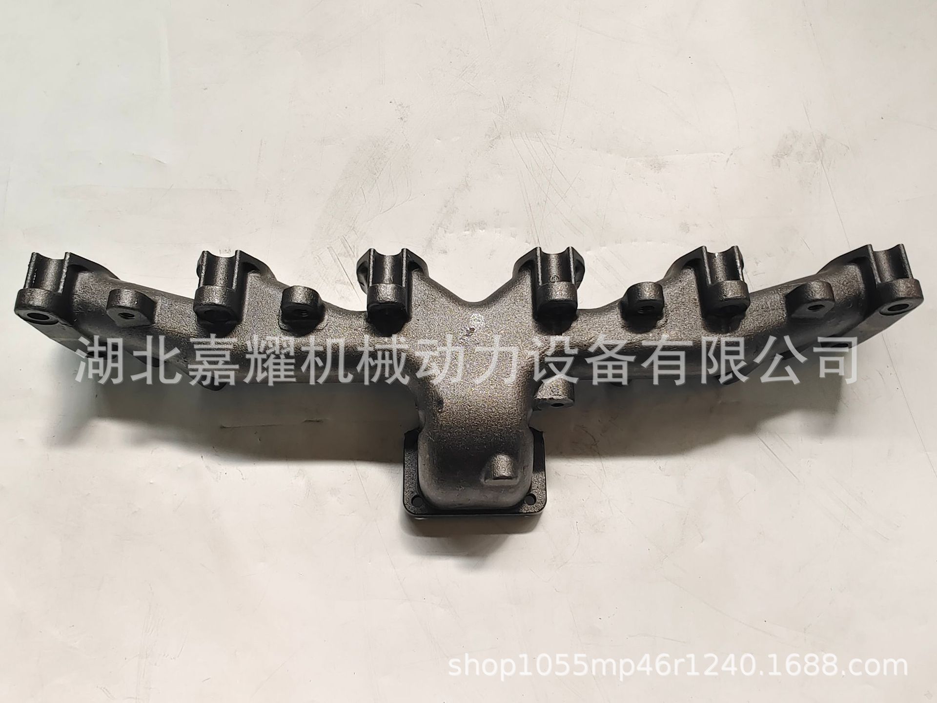 Suitable for Cummins 6BT 6D102 engine parts exhaust manifold 3863106