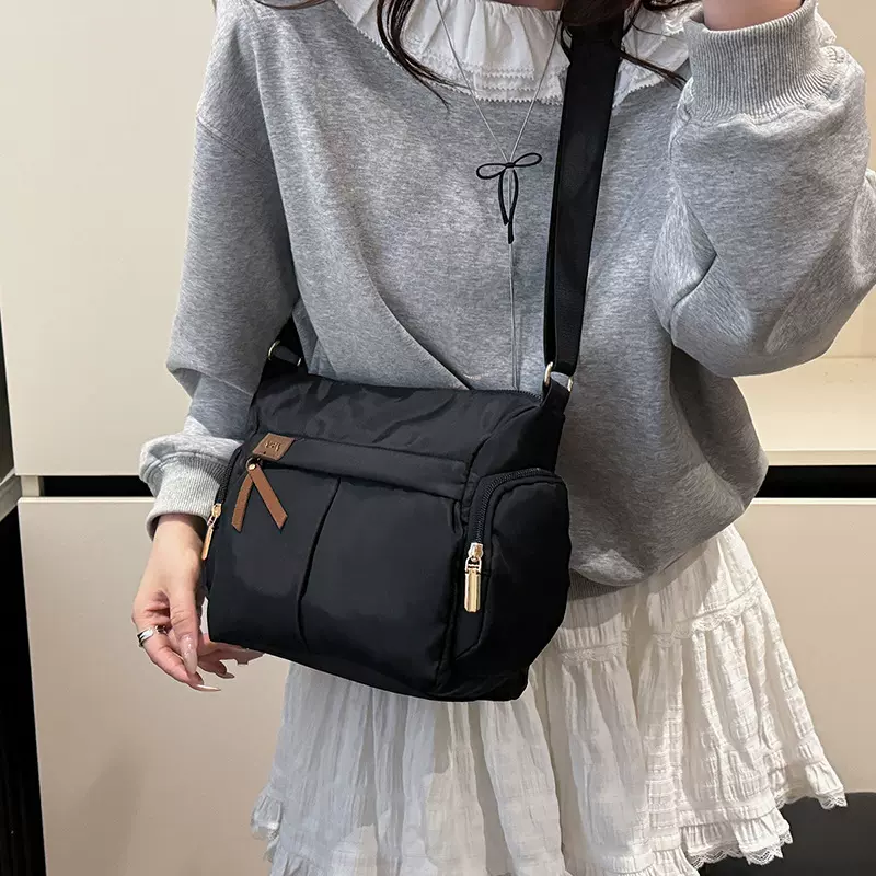 2025新款斜挎包女百搭休闲高级感单肩包牛津布大容量女包厂家批发