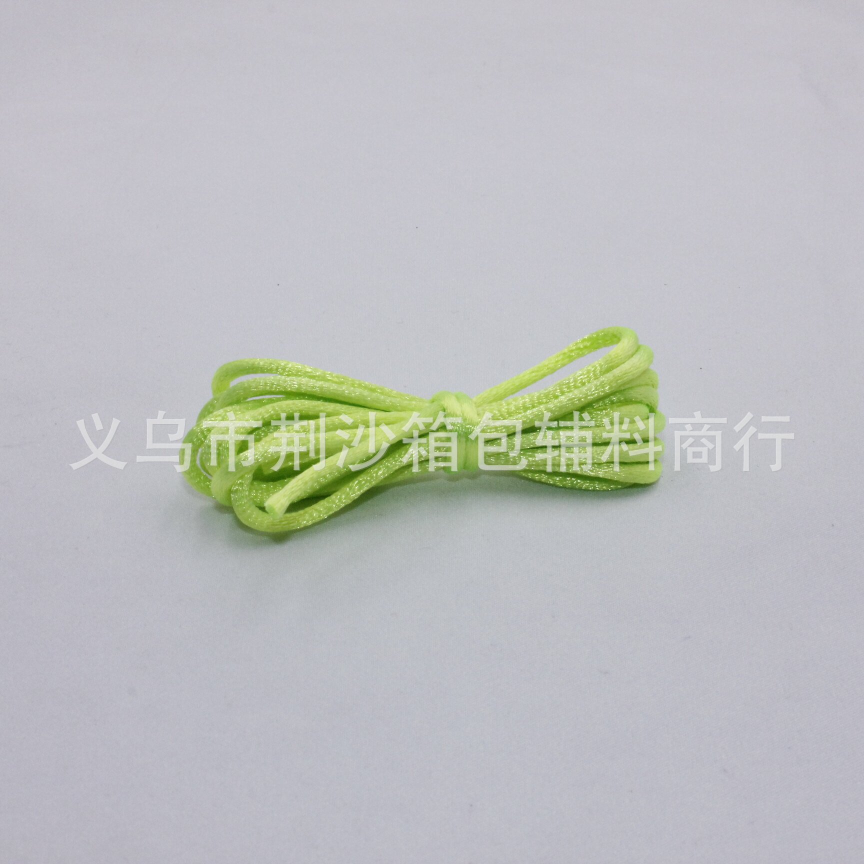 Hilo de seda coreano colorido de 2 mm, 2 metros/paquete, material para pulseras de joyería hechas a mano, gran cantidad, excelente precio.