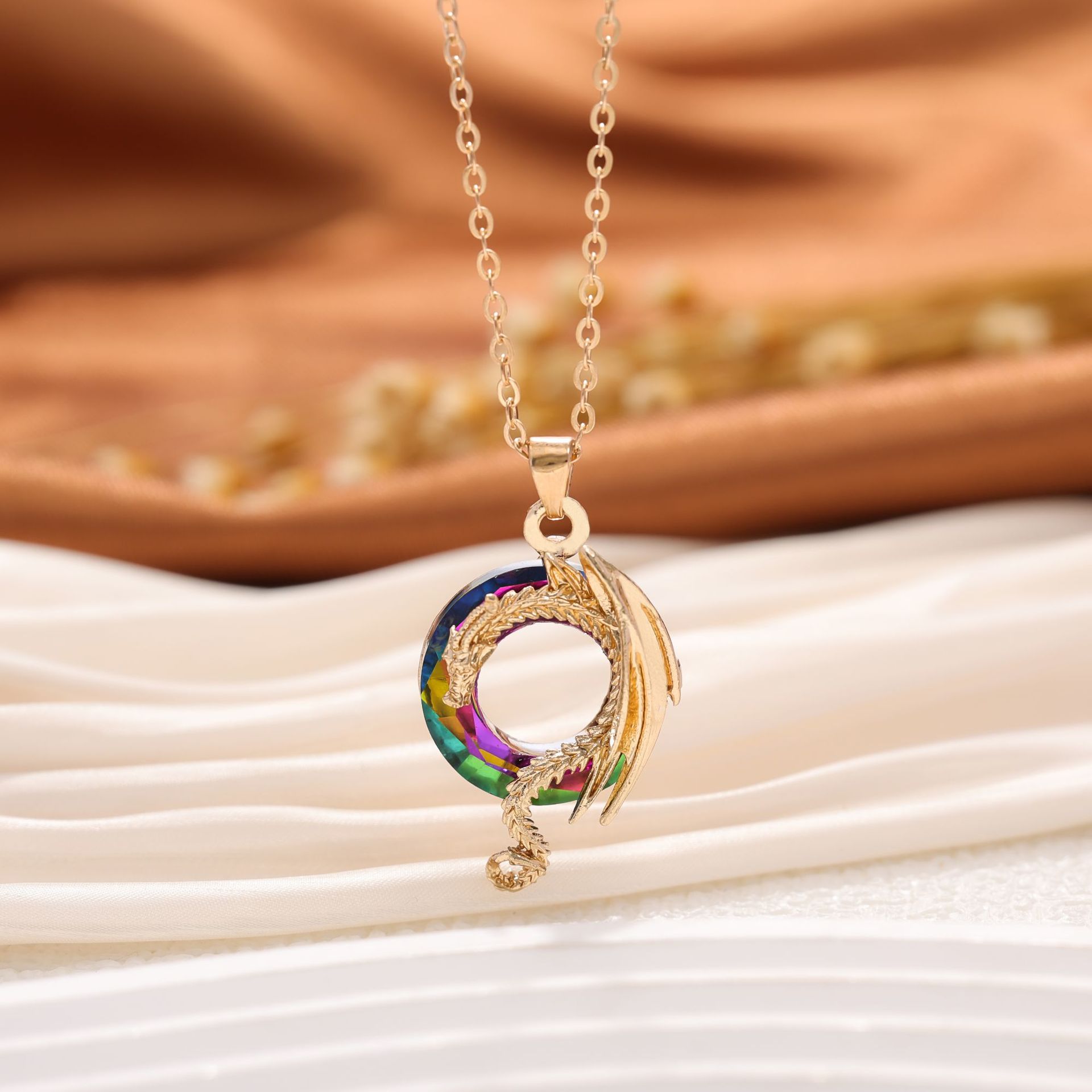 Nicho de diseño de colorido pájaro de fuego Phoenix personalidad colgante exagerado multicolor cadena cruzada universal artículos de mujer