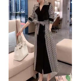 9713大爱美依缘2023秋季新款翻领拼接风衣女长袖外套时尚显瘦女潮
