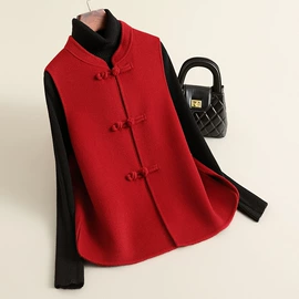 女式毛呢外套;女式皮衣;皮草