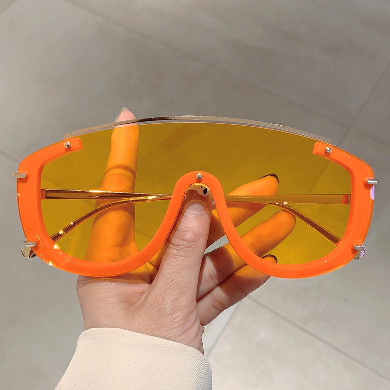 70g Weight Full Frame Glasses Structure Sunglasses Classification PC, UV400 Protection Lens Material Special-Shaped Mirror Glasses Style Travel, Party Occasion Solid Color Pattern Unisex Gender Simple Style, Streetwear Style Pink, Gold Color Simple Style Streetwear Solid Color PC UV400 Protection Special-Shaped Mirror Full Frame Women's Sunglasses 1