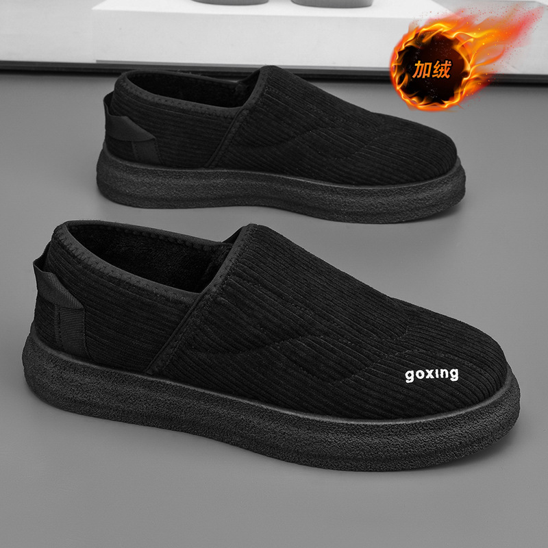 Viejos zapatos de tela interiores de Beijing hombres con terciopelo en invierno zapatos de algodón cálidos negros 100 hombres pedalean zapatos de frijol con suelas blandas image 3