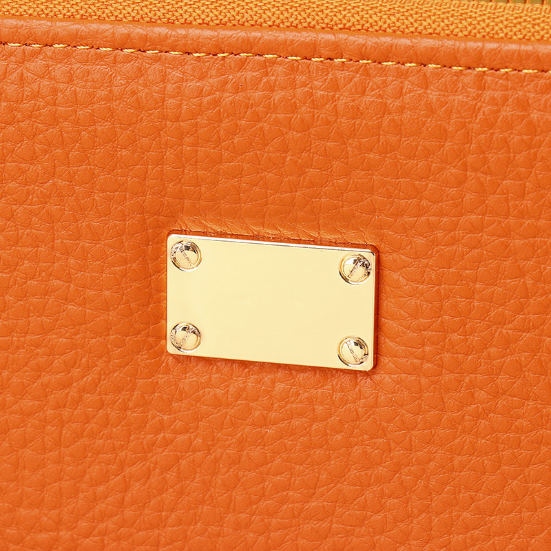 Women's Pu Leather Solid Color Streetwear Square Zipper Phone Wallets display picture 7