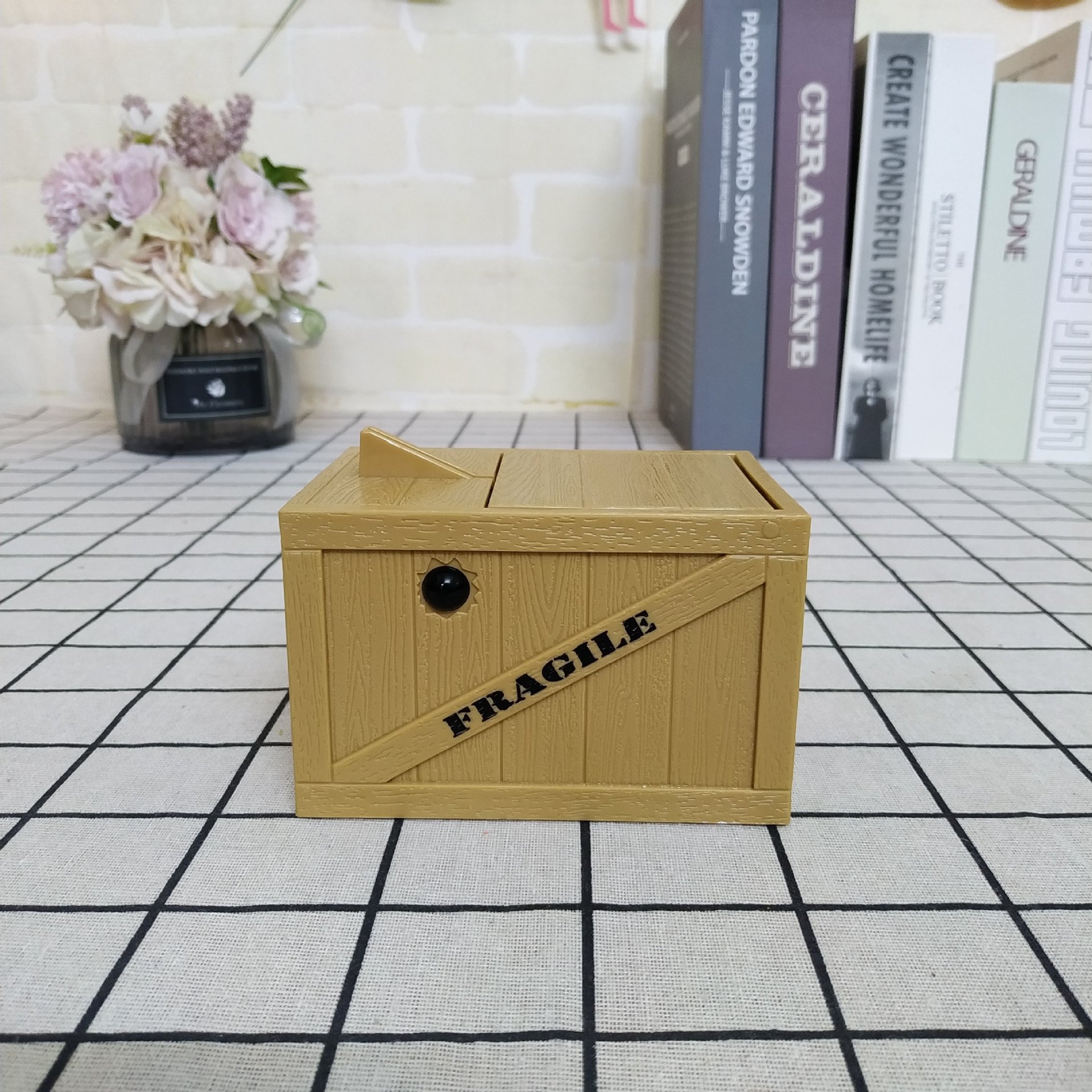 Creativo y extraño para robar dinero garra de gato para niños Walmart regalo infantil dibujos animados adornos para el hogar lata de ahorro