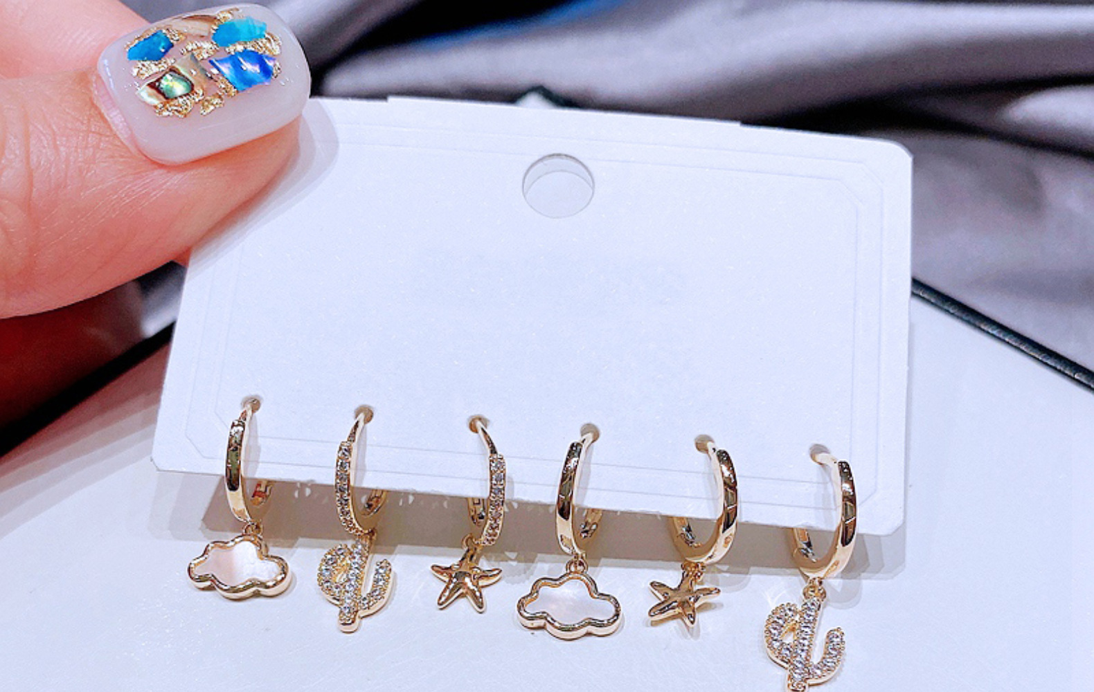 Fashion Earrings Set High-end Cactus Shell Cloud Ear Buckle Ear Ring Cross-border Wholesale display picture 12