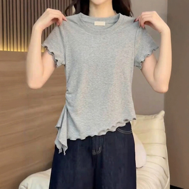 2026 Summer Irregular Ruffle Edge Short Sleeve T-Shirt for Women, Unique Design, Slim Fit, Straight Shoulder, Cropped Top 2026 Summer Irregular Ruffle Edge Short Sleeve T-Shirt for Women, Unique Design, Slim Fit, Straight Shoulder, Cropped Top