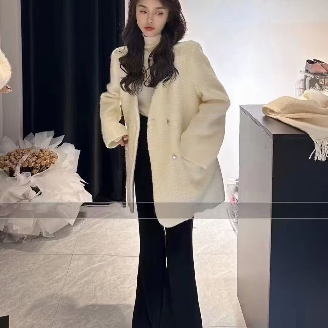 韩版洋气减龄套装女冬新款时尚小香风宽松呢子大衣+灯芯绒喇叭裤