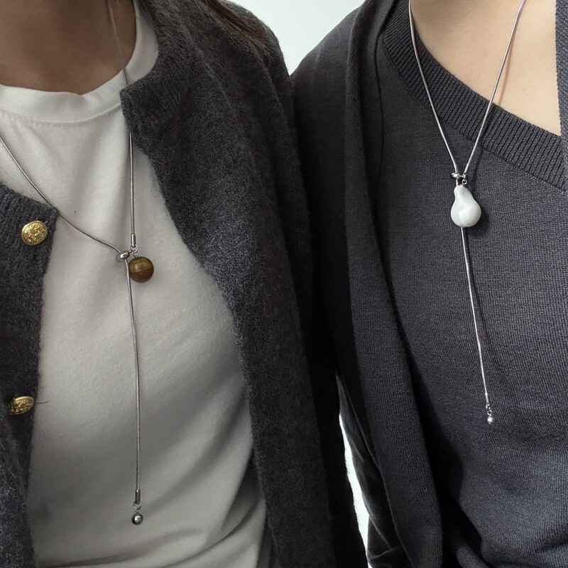 Titanium Steel Design Sense Tiger's Eye Pull Necklace Baroque Pearl Niche Personality Blogger Same Necklace Woolen Chain Titanium Steel Design Sense Tiger's Eye Pull Necklace Baroque Pearl Niche Personality Blogger Same Necklace Woolen Chain