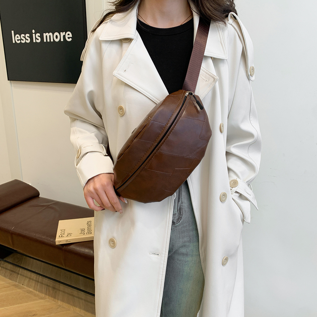 223g Weight Polyester Lining Material Zipper Closure Type Sling Strap Strap Type Fanny Pack Bags Type Casual, Daily, Shopping Occasion Nylon Material Cows, Solid Color Pattern All Seasons Season Women's Gender Basic Style Oval Shape Women's Basic Cows Solid Color Nylon Waist Bags 1