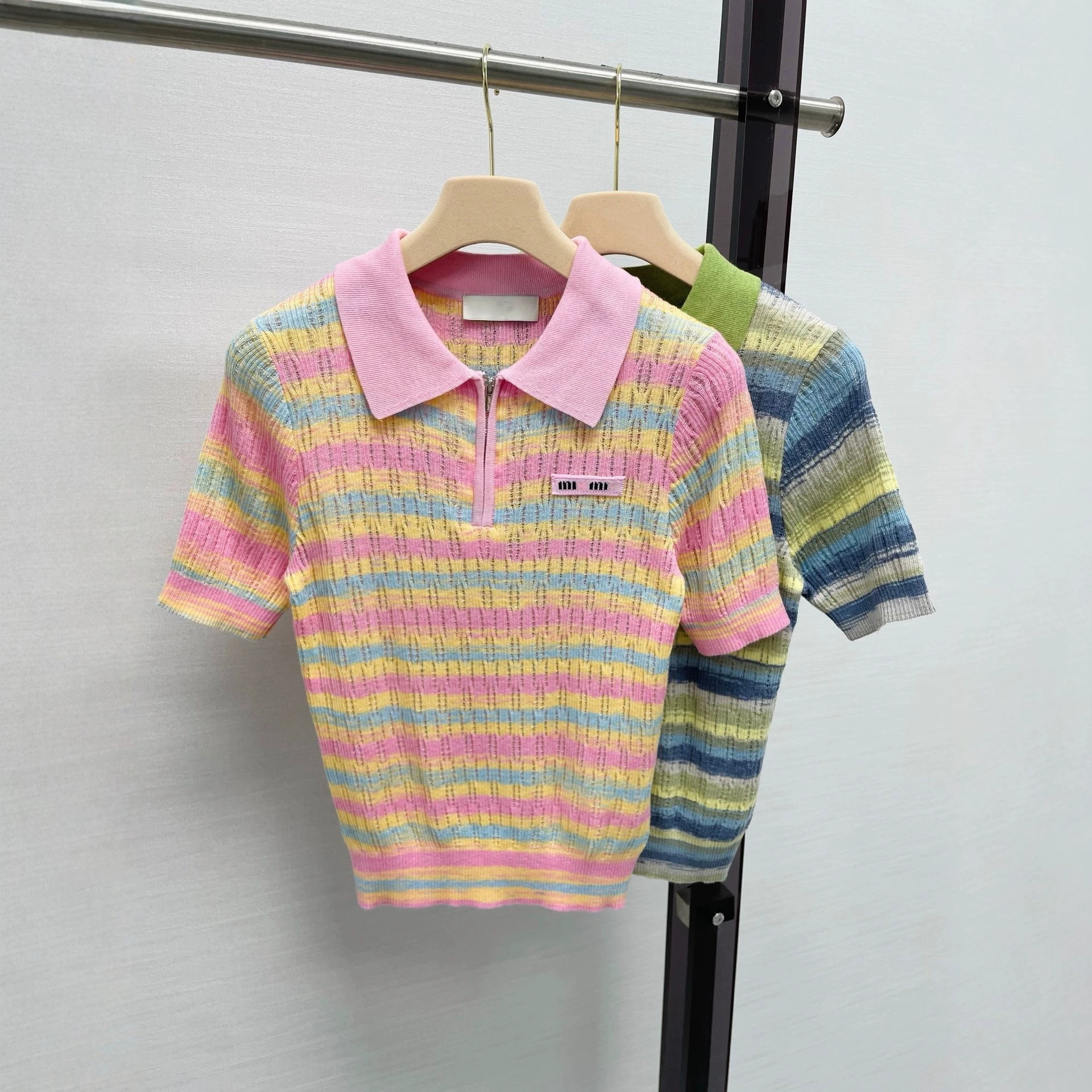 High-end MM brand 26 Summer New Arrival Lapel Colorful Striped High-end Age-reducing Hollow-out Short-sleeved Knitted Polo Shirt for Women