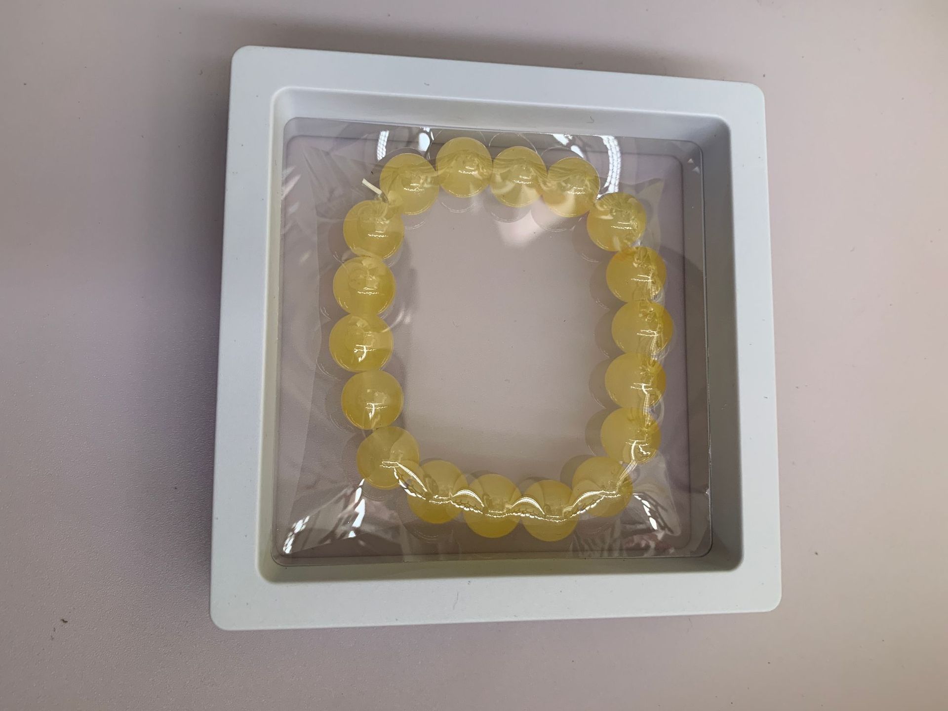 유리 노란색 단일 상자