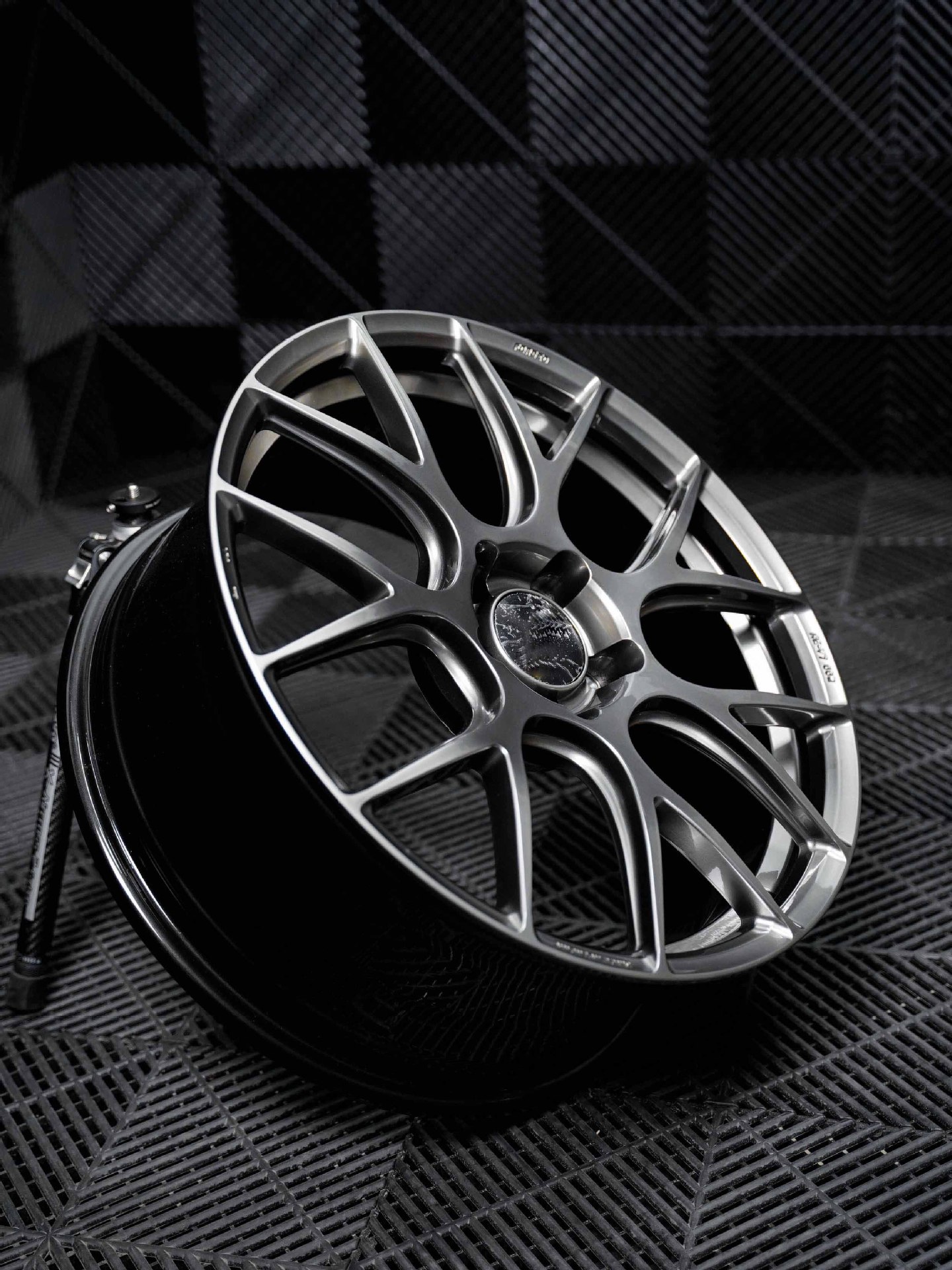 Ios9000 Certified Ten Thousand-Ton Forging Wheel Hub Manufacturer Oem/Odm Custom Wholesale of Racing Suv Off-Road Wheel Hubs