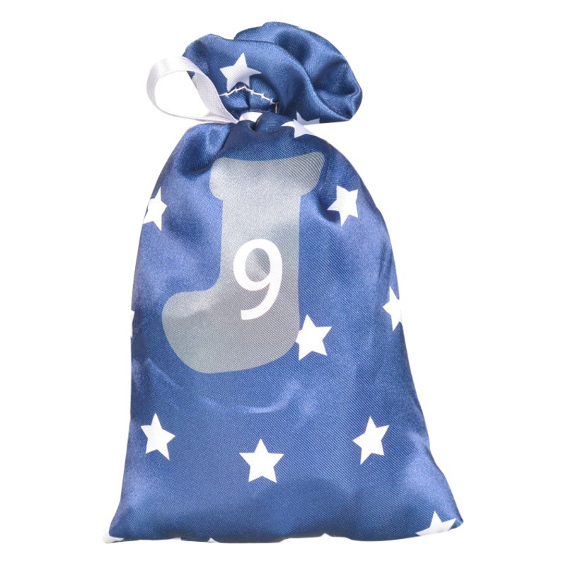 Bolsas de regalo de Navidad 2025, 24 bolsas colgantes para calendario de adviento, bolsas de satén con cordón para dulces, paquete de bolsas de cuenta regresiva con bolsillos.