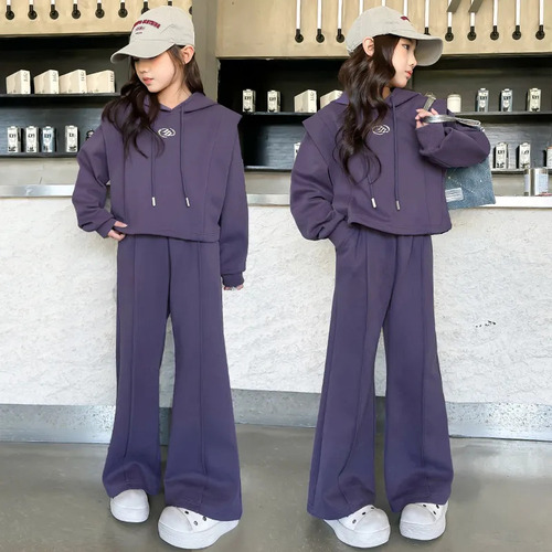 Korean-style girls' outfit: Mid-to-late childhood spring/fall trendy lettered hoodie paired with stylish casual pants—two-piece set