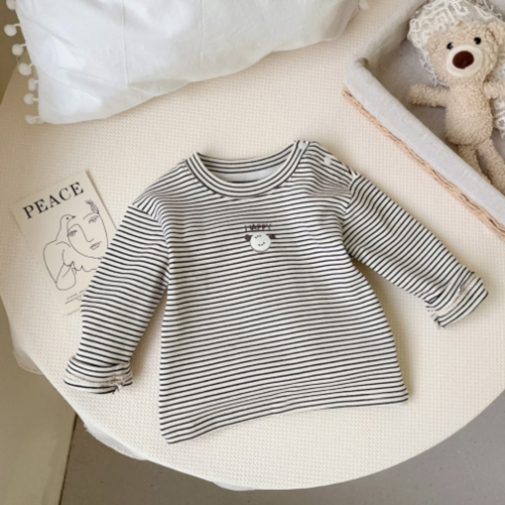 Chaqueta de niño ropa de otoño e invierno 2024 nuevos niños guapos traje retro estilo de Hong Kong chaqueta gruesa acolchada para bebé