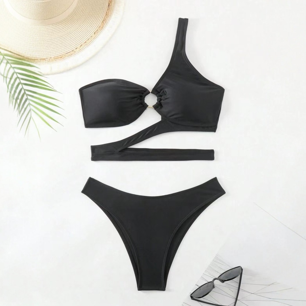 Women's Sexy Solid Color Cutout One-Piece Swimsuit Strategic Monokini for Beach Pool_voghion.com